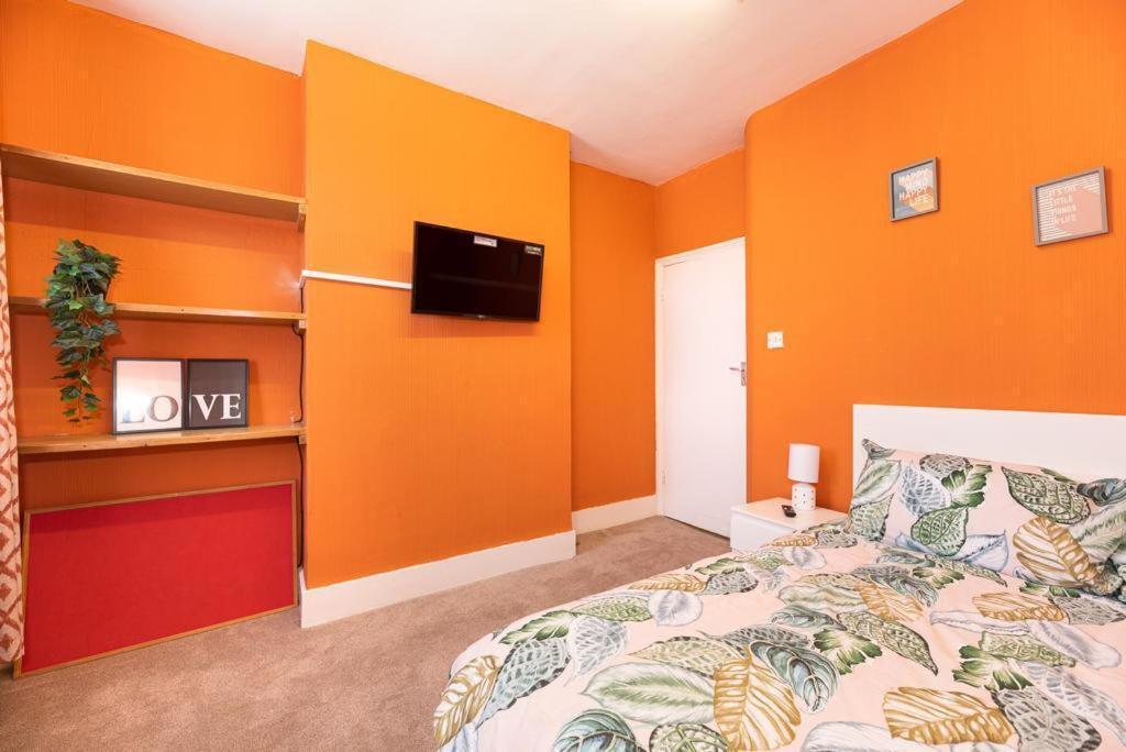 Barking Road Comfy House Appartement Londen Buitenkant foto